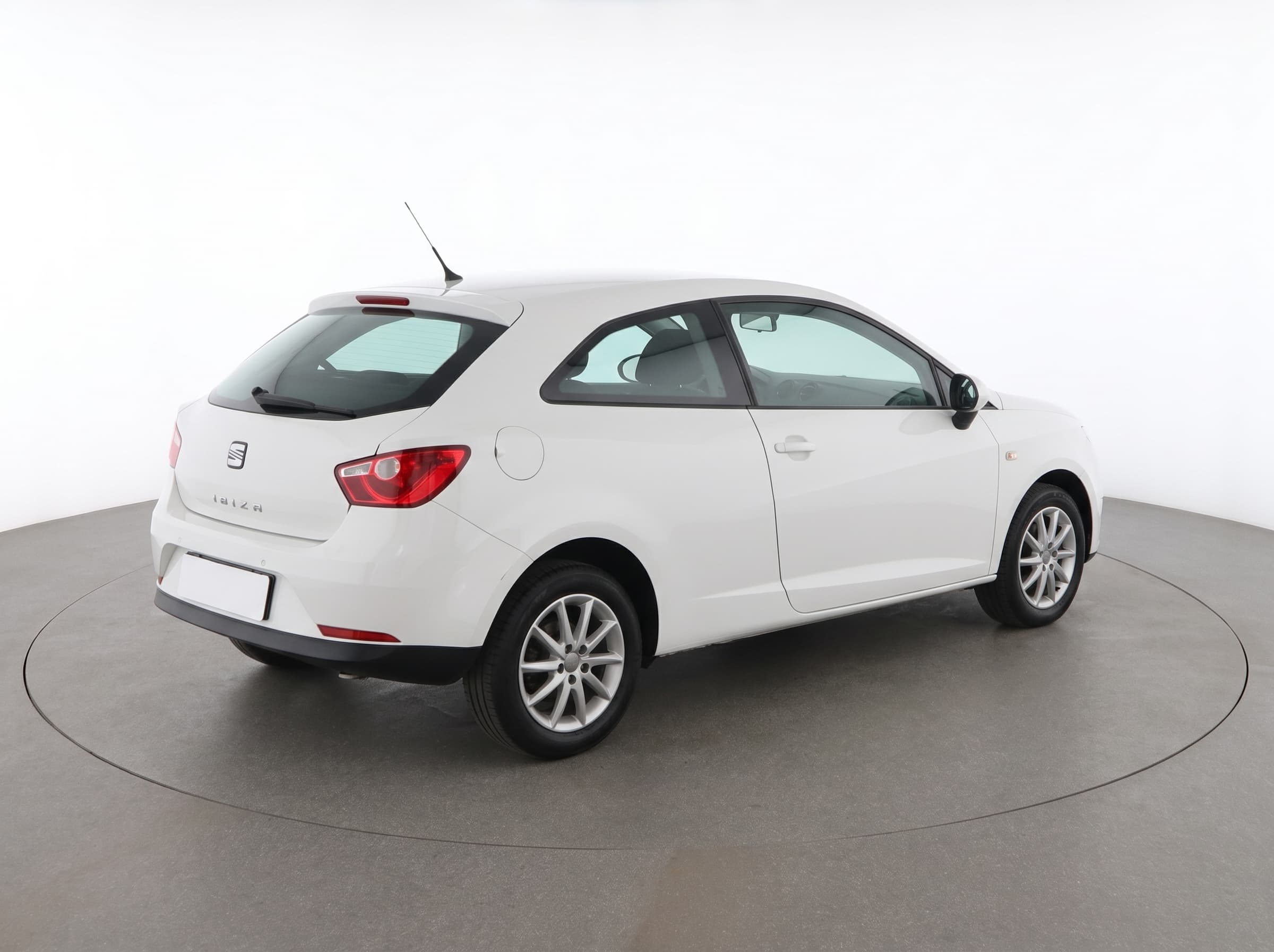 Seat Ibiza – zdjęcie 4